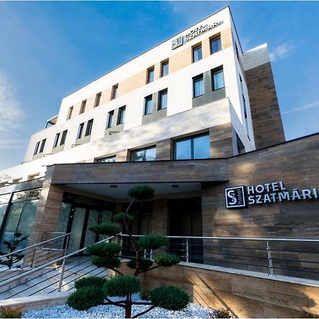 Hotel Szatmari & Etterem Jászberény Eksteriør billede