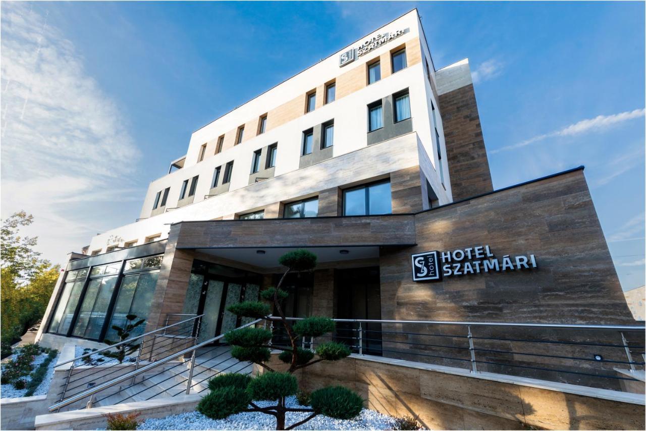Hotel Szatmari & Etterem Jászberény Eksteriør billede