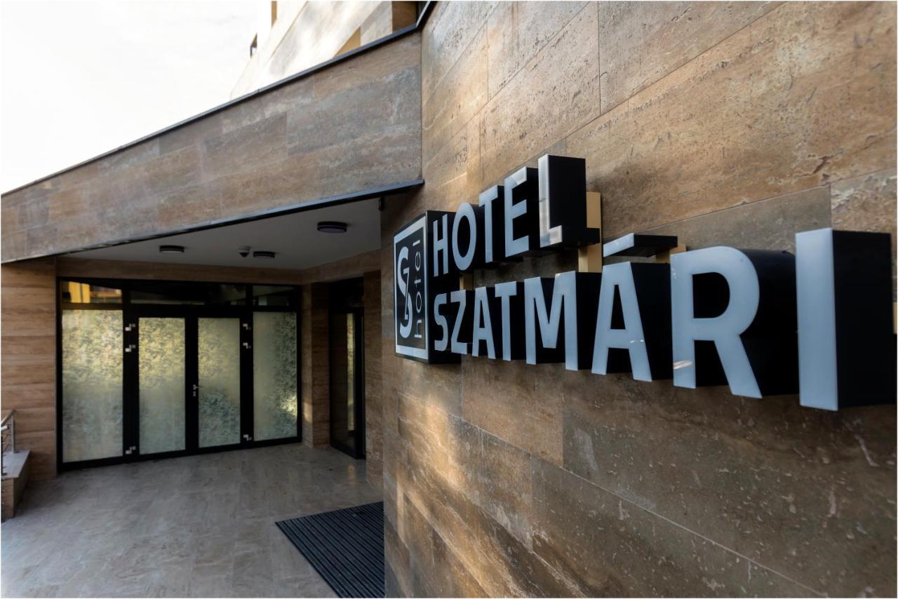 Hotel Szatmari & Etterem Jászberény Eksteriør billede