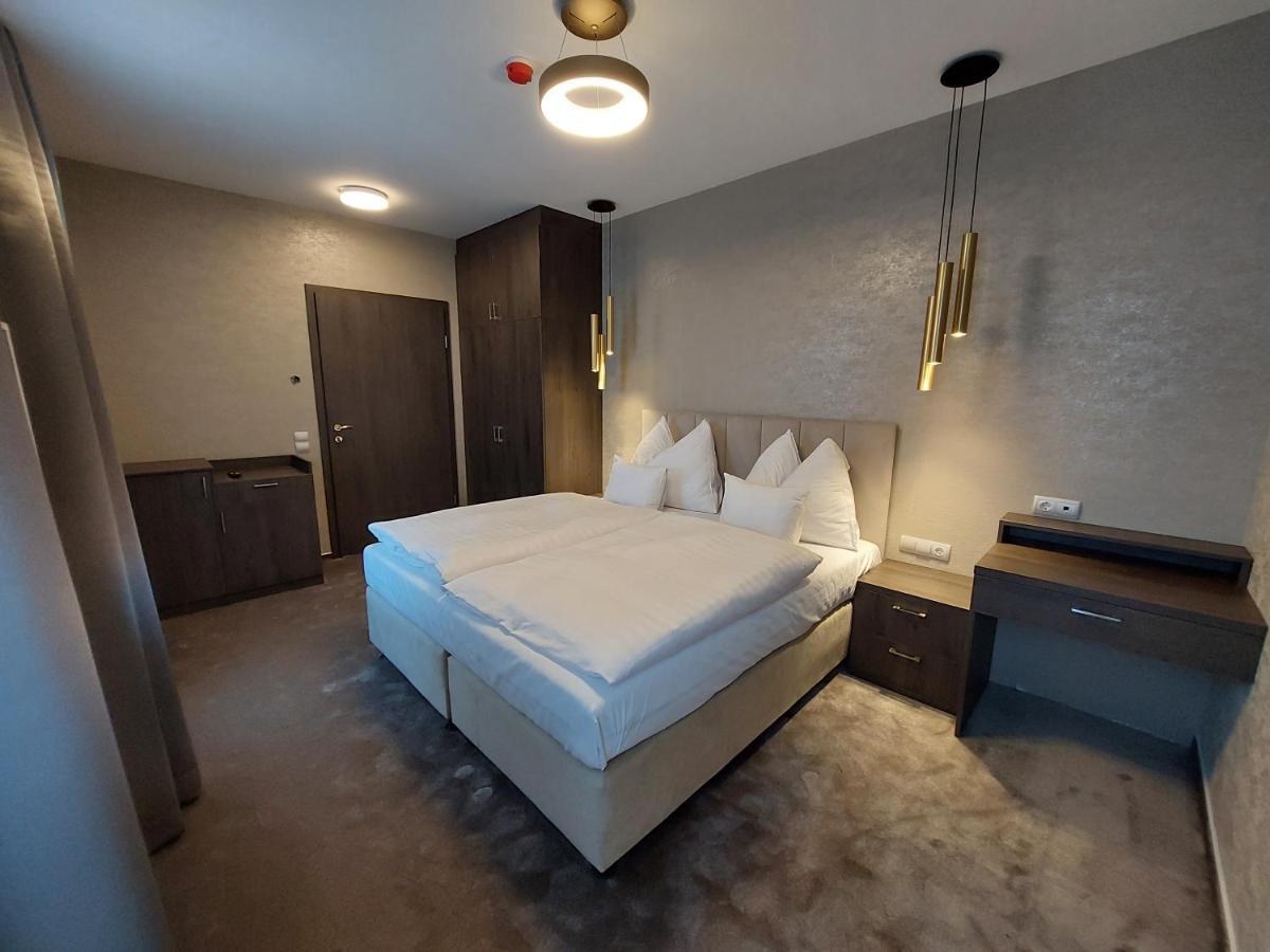 Hotel Szatmari & Etterem Jászberény Eksteriør billede