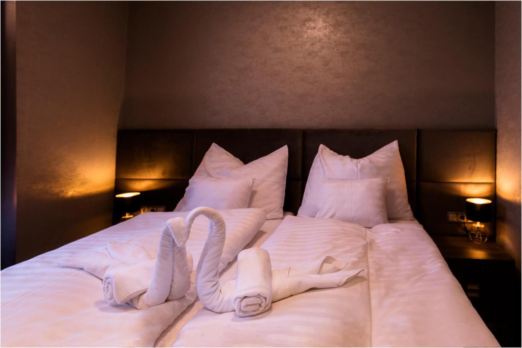 Hotel Szatmari & Etterem Jászberény Eksteriør billede